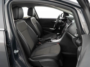 Хетчбэк Opel Astra 2012 года, 949999 рублей, Москва