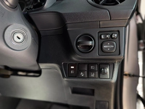 Универсал Toyota Corolla Fielder 2018 года, 1249000 рублей, Красноярск