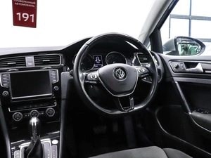 Универсал Volkswagen Golf 2015 года, 1300000 рублей, Красноярск