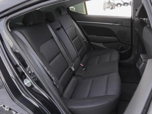 Седан Hyundai Elantra 2016 года, 1069000 рублей, Волгоград