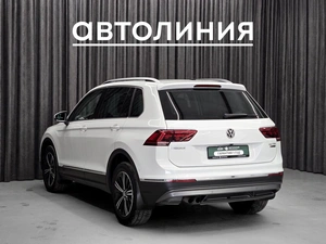 Внедорожник Volkswagen Tiguan 2017 года, 2199000 рублей, Красноярск