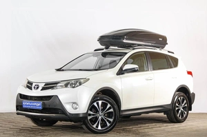 Внедорожник Toyota RAV4 2014 года, 2399000 рублей, Тюмень