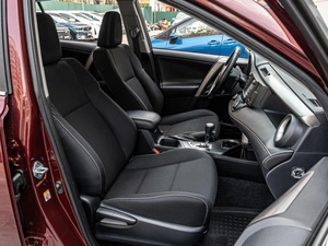 Внедорожник Toyota RAV4 2017 года, 2270000 рублей, Краснодар