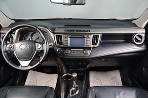 Внедорожник Toyota RAV4 2014 года, 2399000 рублей, Тюмень