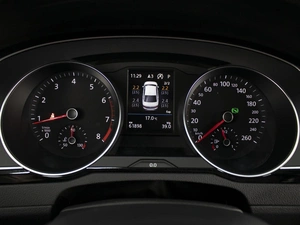 Седан Volkswagen Passat 2020 года, 2880000 рублей, Омск