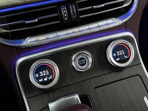 Седан Hongqi H9 2022 года, 4098999 рублей, Москва