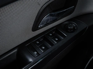 Седан Chevrolet Cruze 2010 года, 668000 рублей, Волгоград