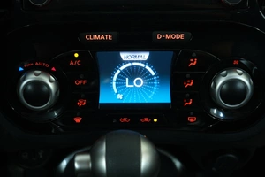 Внедорожник Nissan Juke 2014 года, 1509000 рублей, Омск