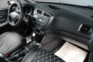 Хетчбэк Kia Ceed 2016 года, 1499000 рублей, Тюмень