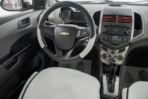 Седан Chevrolet Aveo 2013 года, 539000 рублей, Барнаул