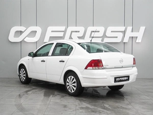 Седан Opel Astra 2013 года, 624000 рублей, Воронеж