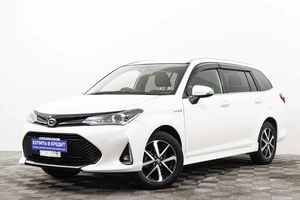 Универсал Toyota Corolla Fielder 2018 года, 1609000 рублей, Сургут