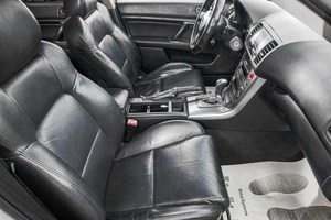 Седан Subaru Legacy 2005 года, 729000 рублей, Барнаул