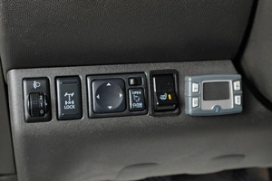 Пикап Nissan Navara 2011 года, 1699000 рублей, Тюмень