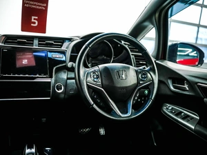 Хетчбэк Honda Fit 2017 года, 1129000 рублей, Красноярск