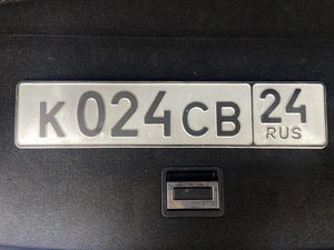 Продам красивый номер авто 190000 рублей, Красноярск