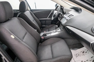 Седан Mazda 3 2011 года, 899000 рублей, Красноярск