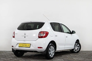 Хетчбэк Renault Sandero 2017 года, 819000 рублей, Сургут