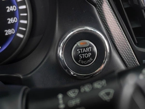 Седан Infiniti Q50 2014 года, 1549000 рублей, Тюмень