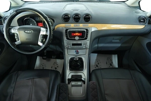 Минивэн Ford Galaxy 2007 года, 1049000 рублей, Омск
