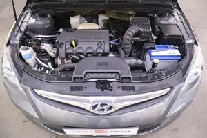 Хэтчбек Hyundai i30 2010 года, 750000 рублей, Брянск