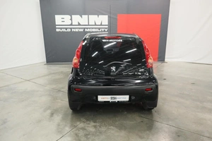 Хэтчбек Peugeot 107 2010 года, 500000 рублей, Курск