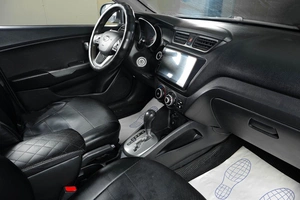 Седан Kia Rio 2013 года, 839000 рублей, Тюмень