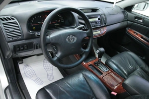 Седан Toyota Camry 2004 года, 878000 рублей, Солонцы