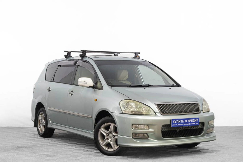 Минивэн Toyota Ipsum 2001 года, 689000 рублей, Барнаул