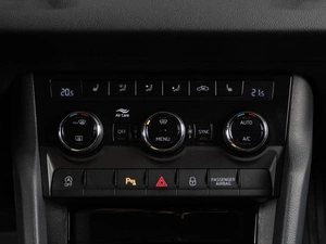 Внедорожник Skoda Karoq 2020 года, 2136782 рублей, Тюмень