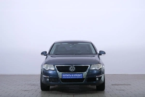 Седан Volkswagen Passat 2008 года, 799000 рублей, Омск