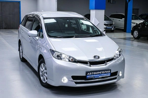 Минивэн Toyota Wish 2010 года, 1348000 рублей, Солонцы