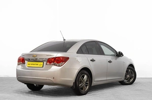 Седан Chevrolet Cruze 2012 года, 799000 рублей, Барнаул