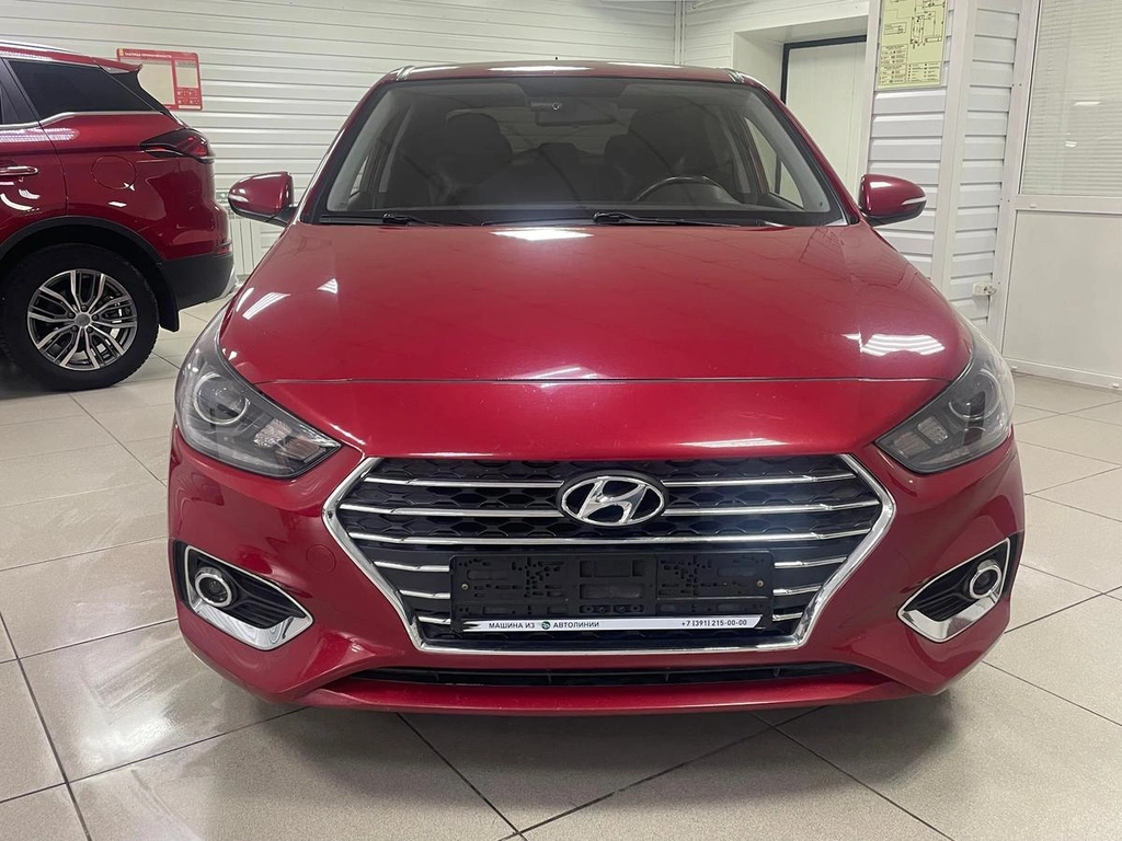 Седан Hyundai Solaris 2017 года, 1439000 рублей, Ачинск