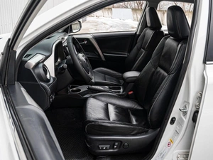 Внедорожник Toyota RAV4 2013 года, 2190000 рублей, Краснодар