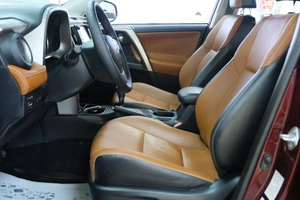 Внедорожник Toyota RAV4 2018 года, 2619000 рублей, Омск