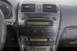 Седан Toyota Avensis 2009 года, 1149000 рублей, Кемерово