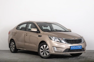 Седан Kia Rio 2013 года, 869000 рублей, Томск