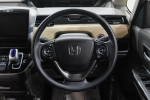 Минивэн Honda Freed 2018 года, 1599000 рублей, Новокузнецк