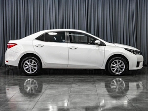 Седан Toyota Corolla 2014 года, 1529000 рублей, Тюмень