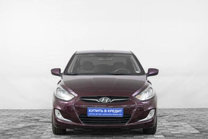 Седан Hyundai Solaris 2013 года, 949000 рублей, Кемерово