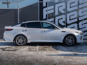 Седан Kia Optima 2017 года, 1990000 рублей, Краснодар