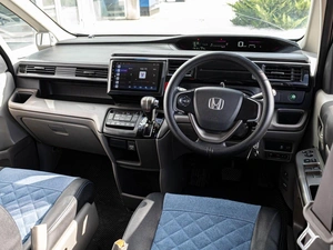 Минивэн Honda Stepwgn 2016 года, 1599000 рублей, Краснодар