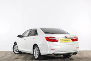 Седан Toyota Camry 2012 года, 1769000 рублей, Тюмень