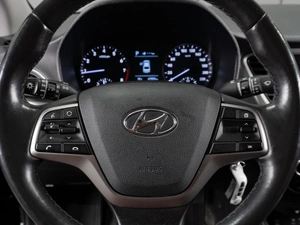 Седан Hyundai Solaris 2018 года, 1429000 рублей, Тюмень