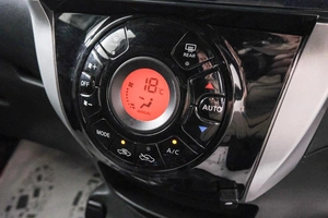 Хетчбэк Nissan Note 2018 года, 1499000 рублей, Красноярск