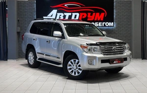 Внедорожник Toyota Land Cruiser 2014 года, 3490000 рублей, Красноярск