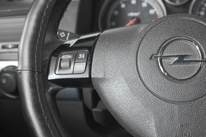Хетчбэк Opel Astra GTC 2008 года, 769000 рублей, Кемерово