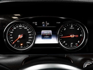 Седан Mercedes-benz E-класс 2019 года, 2729000 рублей, Тюмень