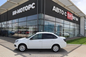 Седан ВАЗ (LADA) Granta 2023 года, 890000 рублей, Мирное